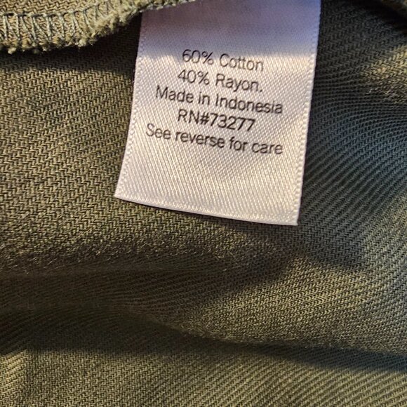 Croft & Barrow, Olive, Button Down mid length, Shirt Dress, Plus Size (1X) - Picture 9 of 10